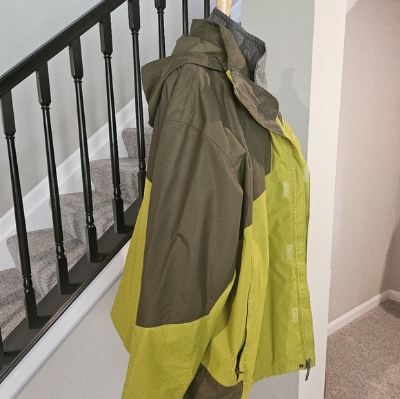 Columbia – 2--Tone Chartreuse and Olive Fleece Interchangeable Hooded Jacket -4X - Picture 9 of 16